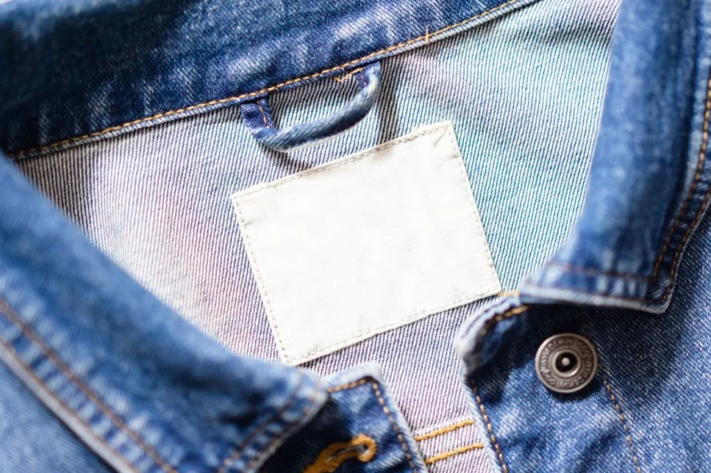 silicone badges vs woven patches for sportswear branding